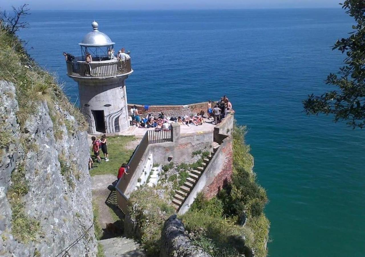 Апартаменты El Pisuco De Lu Entre Puertochico Y El Sardinero Сантандер Экстерьер фото